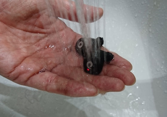 パソノミ 完全防水Bluetoothイヤホン TWS-X9 水道水で水洗い
